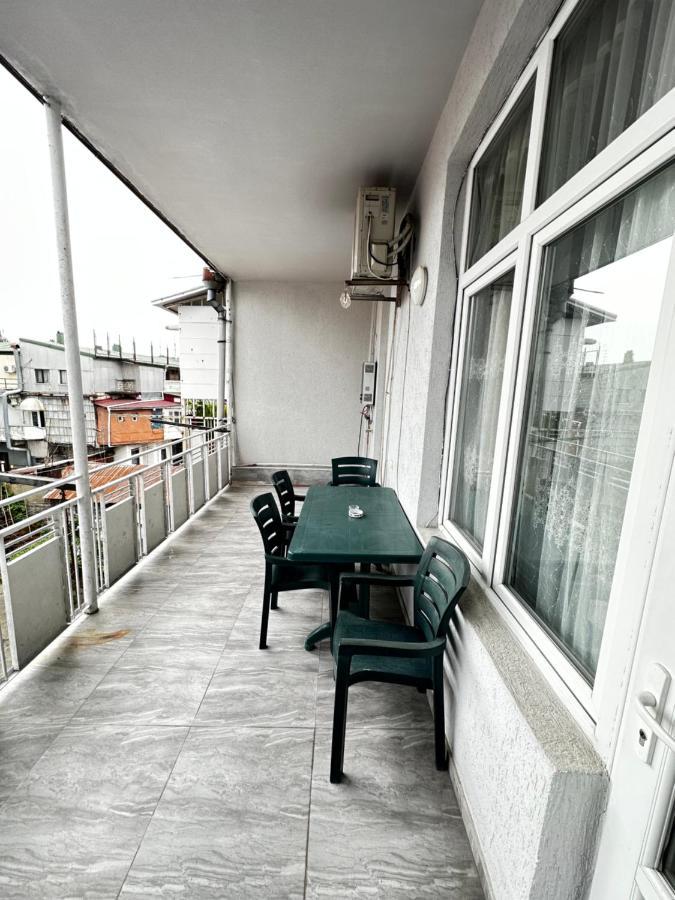 Ferienwohnung Heart Of Boulvard Batumi Exterior foto